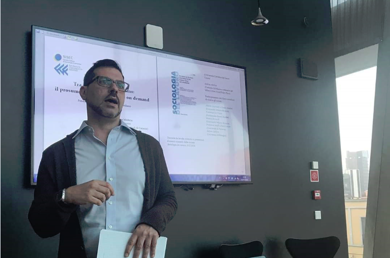 Connessioni tra sostenibilità umana e ambientale. Se ne parla a L'HUB dell'Economia civile con il professore Davide Arcidiacono 